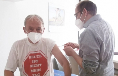 Alemania trata de activar la tercera dosis y se fija Israel como modelo