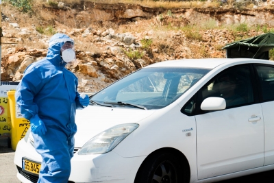 Israel registra más de 8.000 nuevos casos y 689 enfermos graves